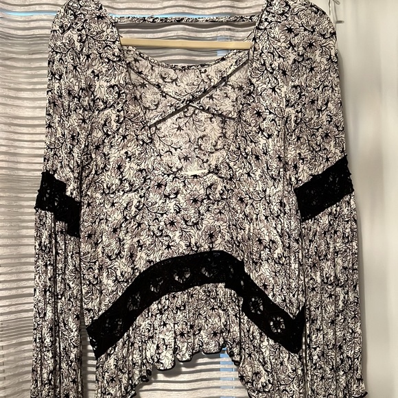 LONG SLEEVE - Picture 2 of 2